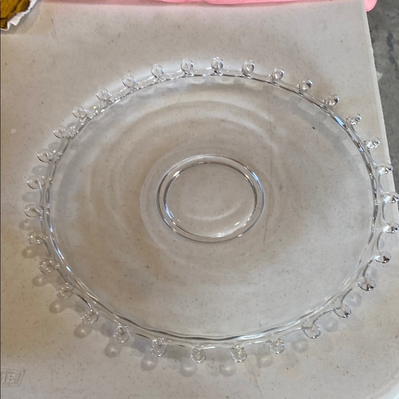 Uranium glass platter - Picture 1 of 3